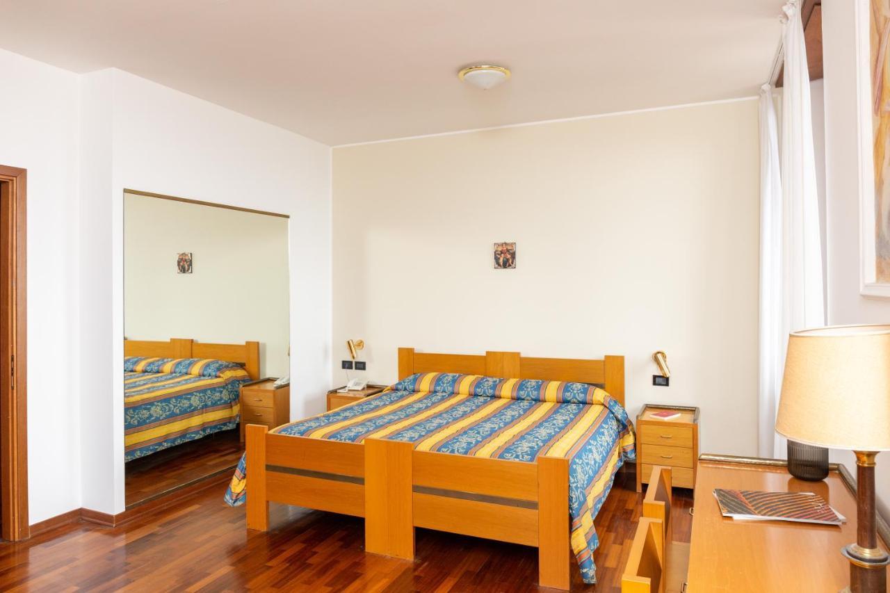 Albergo Sacro Monte Varese Eksteriør billede